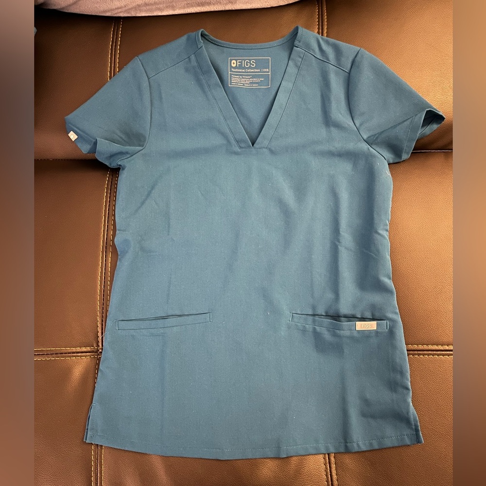 Figs casma scrub top XXS alps blue  EUC